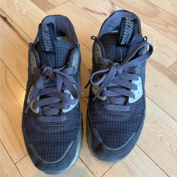 Nike Shoes - Nike Air Max 90 Terrascape sneakers  black & anthracite colorway. Size 6.5.